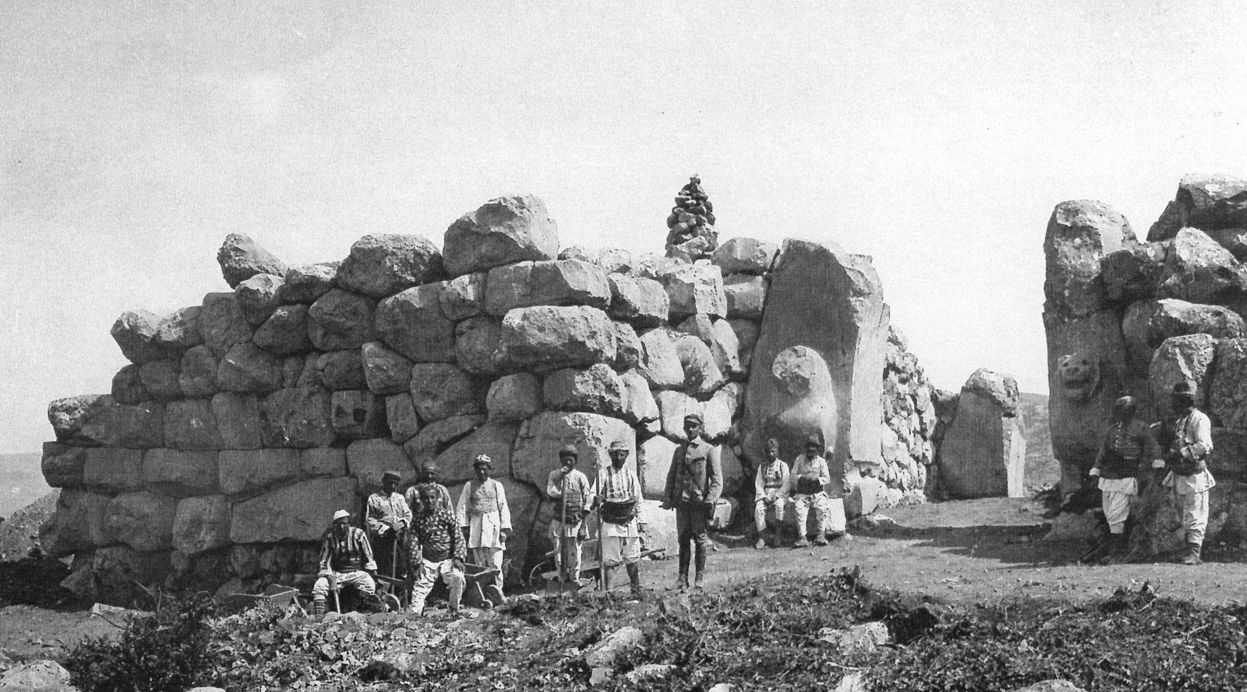 Grabung von otto Puchstein am Löwentor in Bogazköy 1907